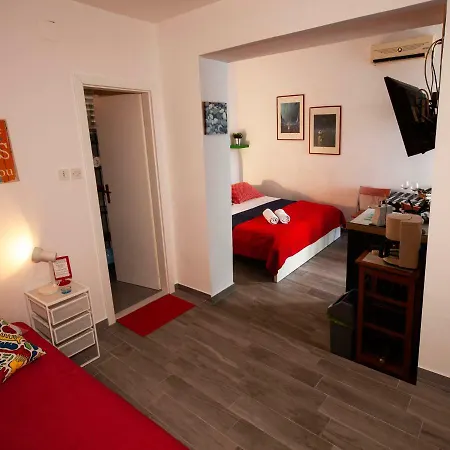 Barka Apartment *